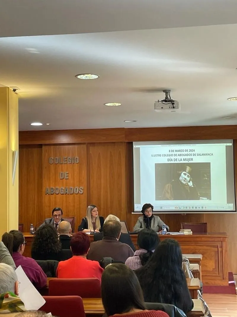 Foto 5 - El Colegio de Abogados de Salamanca celebra el 8M