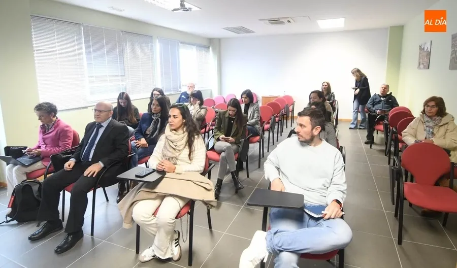 Foto 4 - Presentado en el Vivero el proyecto Con&eacute;ctate35, que facilita la banda ancha en zonas rurales