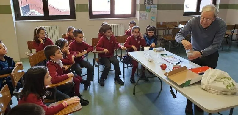 Foto 11 - Taller de salud bucodental de los alumnos de 2&ordm; de Primaria del colegio San Juan Bosco