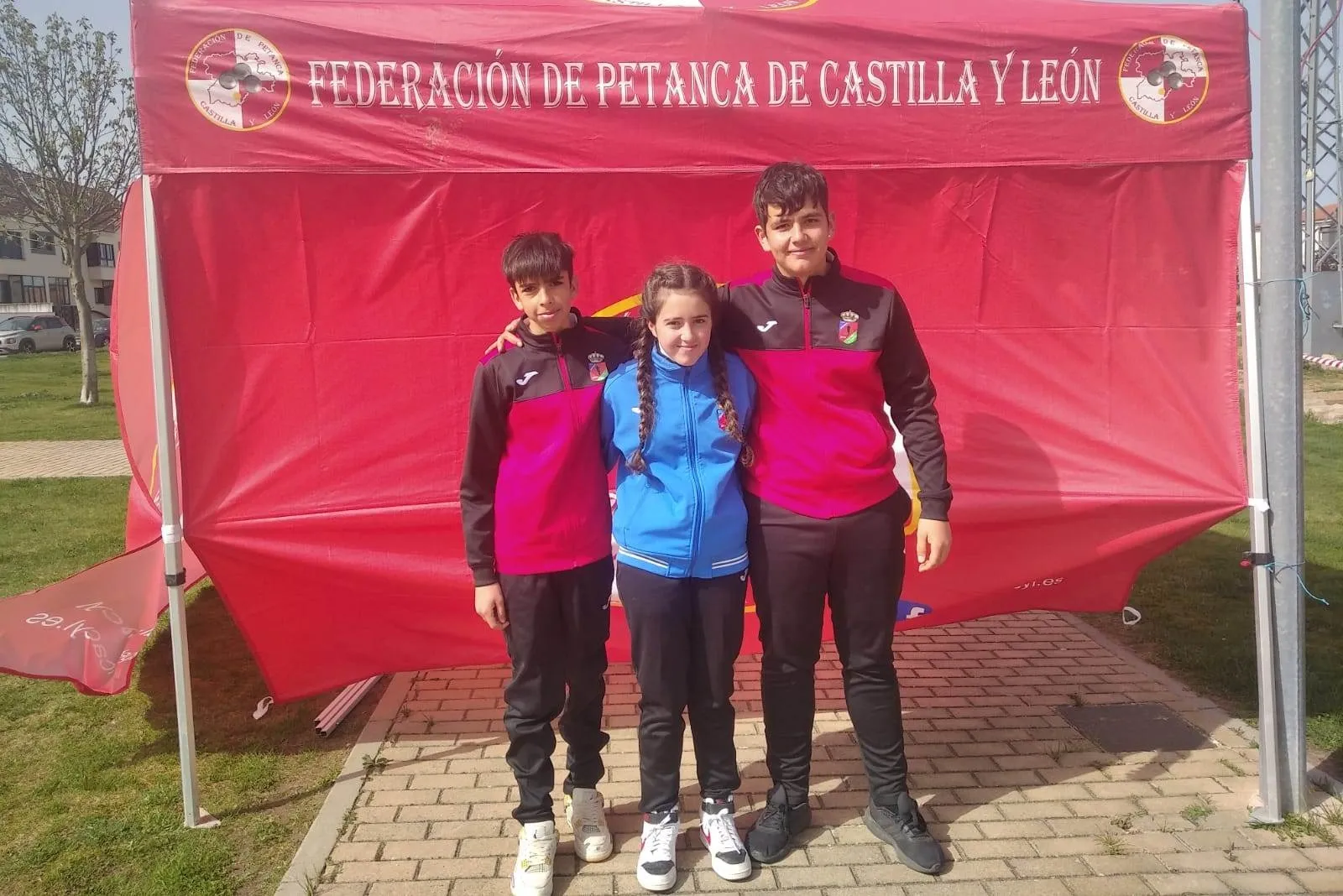 Foto 4 - Thais Sastre se proclama campeona juvenil de Castilla y Le&oacute;n de dupletas y tripletas