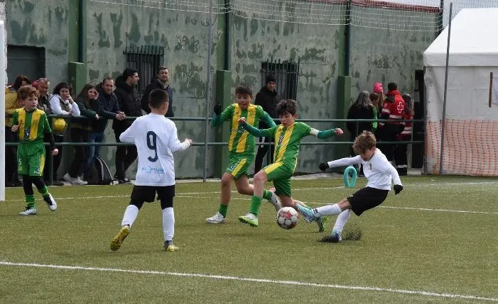 Foto 10 - Pleno de victorias de los equipos del Ciudad Rodrigo CF en la jornada inaugural del Torneo Napoleao