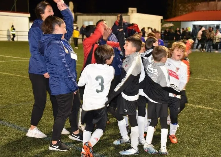Foto 7 - El Ciudad Rodrigo se hace con dos entorchados en el Torneo Napoleao de Vilar Formoso