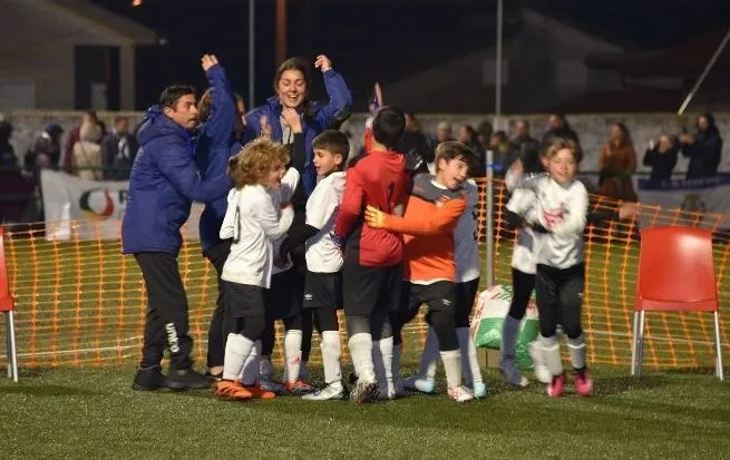 Foto 3 - El Ciudad Rodrigo se hace con dos entorchados en el Torneo Napoleao de Vilar Formoso