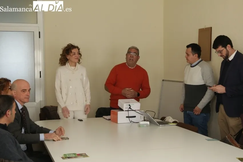 Presentación del proyecto de repoblación de la Mancomunidad de Vitigudino / CORRAL