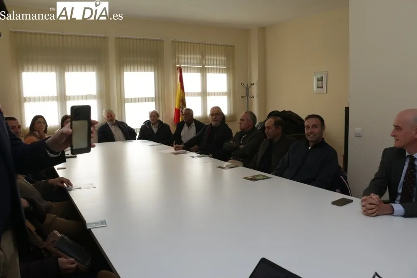 Presentación del proyecto de repoblación de la Mancomunidad de Vitigudino / CORRAL