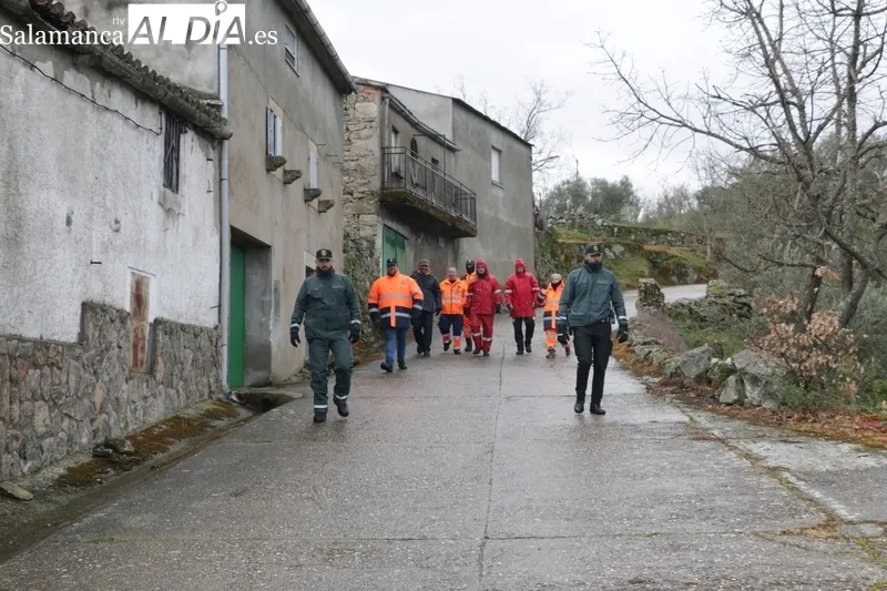 Operativo de búsqueda de un hombre desaparecido en Villarino de los Aires el pasado viernes / CORRAL