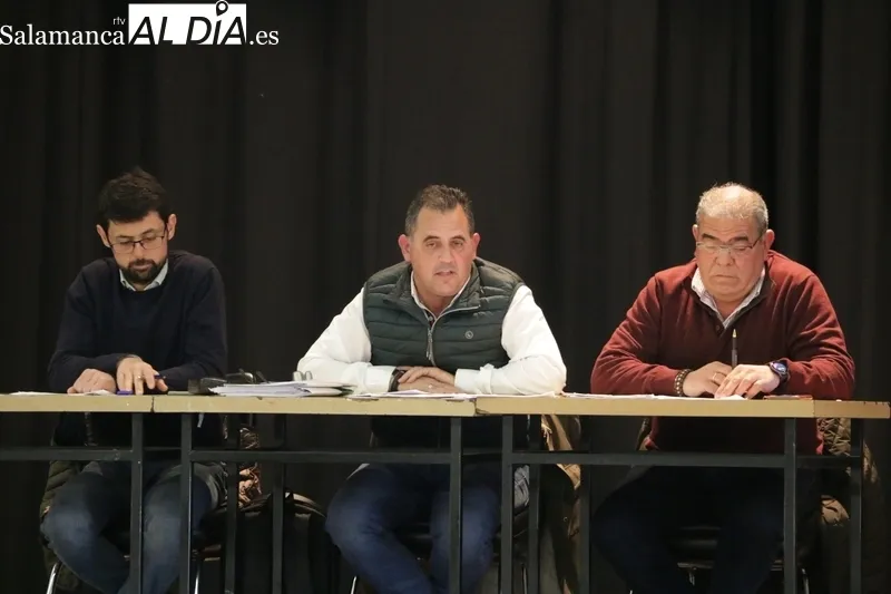 La plataforma Unión por la Ganadería informaba de las acciones a llevar a cabo para que se modifique el Plan Nacional de Erradicación de la Tuberculosis Bovina / CORRAL