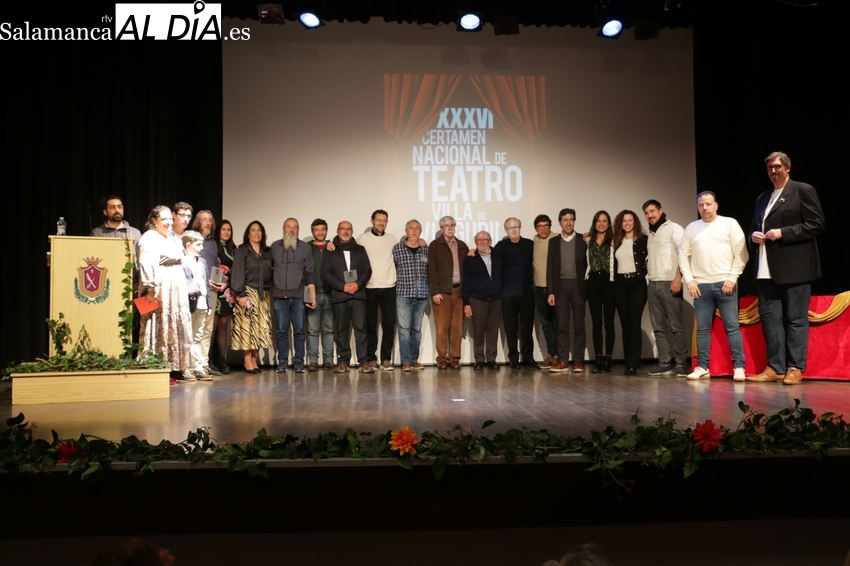 Vitigudino entrega los premios del Certamen Nacional de Teatro y homenajea a José Antonio Sayagués