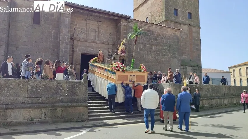 Emoción en la procesión de La Borriquilla en Vitigudino / CORRAL