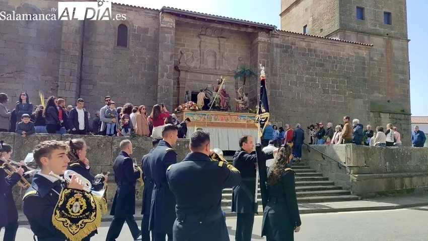 Emoción en la procesión de La Borriquilla en Vitigudino / CORRAL