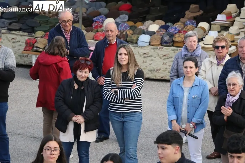 Los paseos en calesa y la actuación del grupo de flamenco Alboreá animaban la tarde en Bañobárez / CORRAL