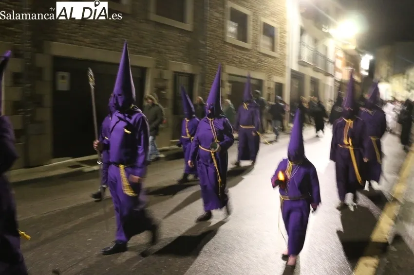Procesión del Silencio con el Cristo de la Agonía en Vitigudino / CORRAL
