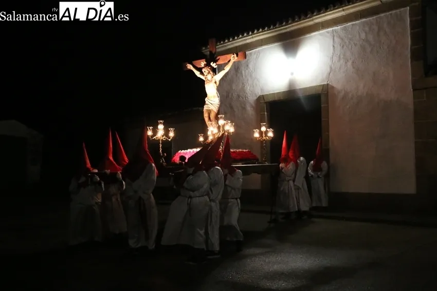 Procesión del Silencio con el Cristo de la Agonía en Vitigudino / CORRAL