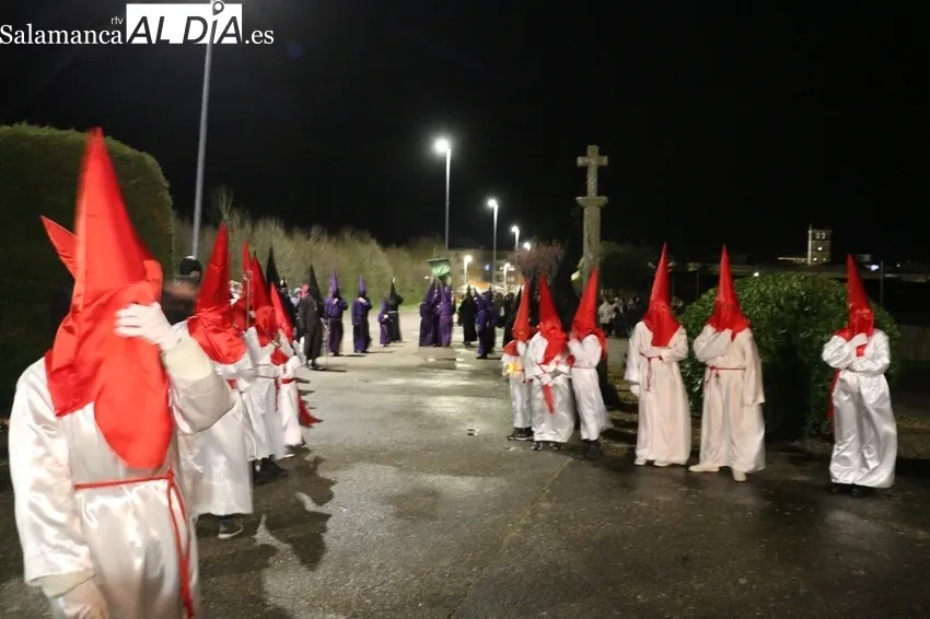 Procesión del Silencio con el Cristo de la Agonía en Vitigudino / CORRAL