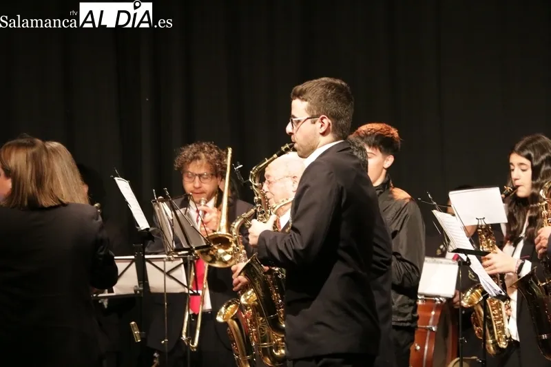 Concierto de la Banda de Música de Piedrahita en el centro cultural de Vitigudino / CORRAL