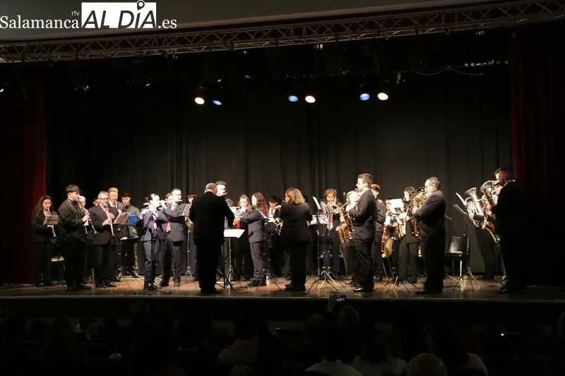 Concierto de la Banda de Música de Piedrahita en el centro cultural de Vitigudino / CORRAL