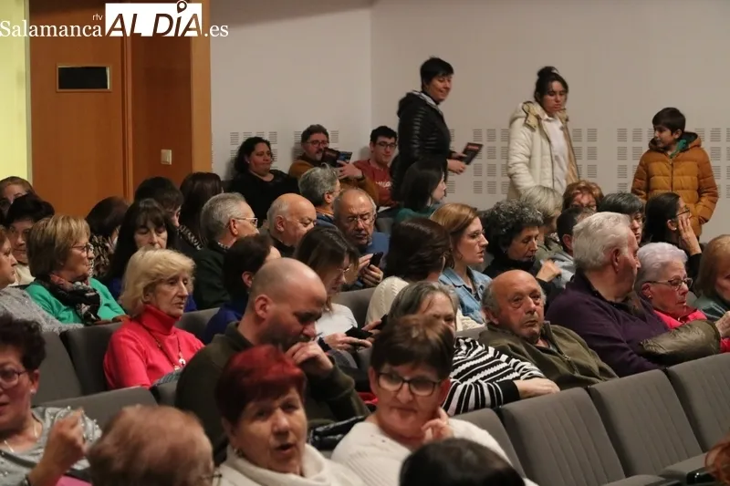 Representación de 'El cuarto de Verónica' por La Garnacha Teatro / CORRAL