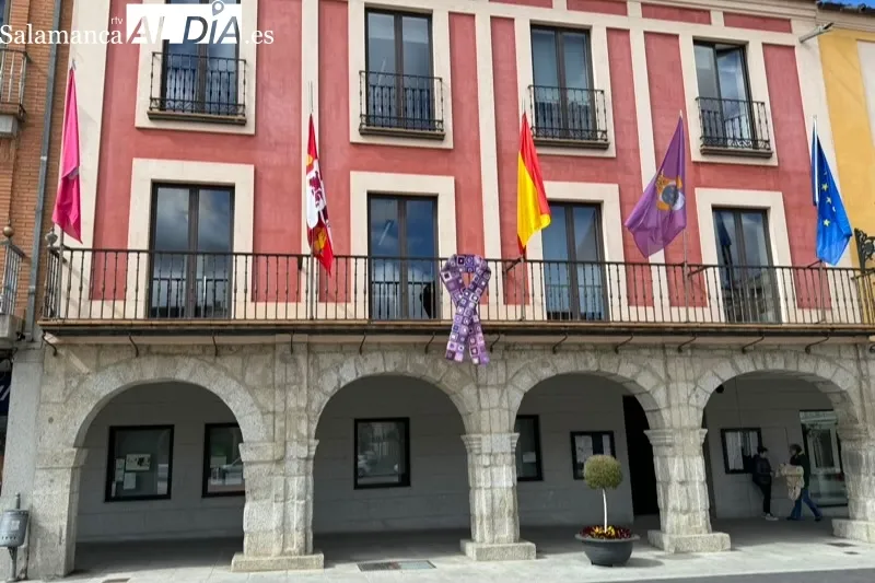 Peñaranda conmemoraba en la Plaza de España el 8M