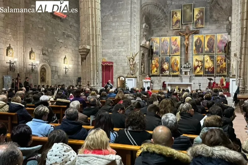 La lluvia obligaba a suspender la Procesión del Encuentro