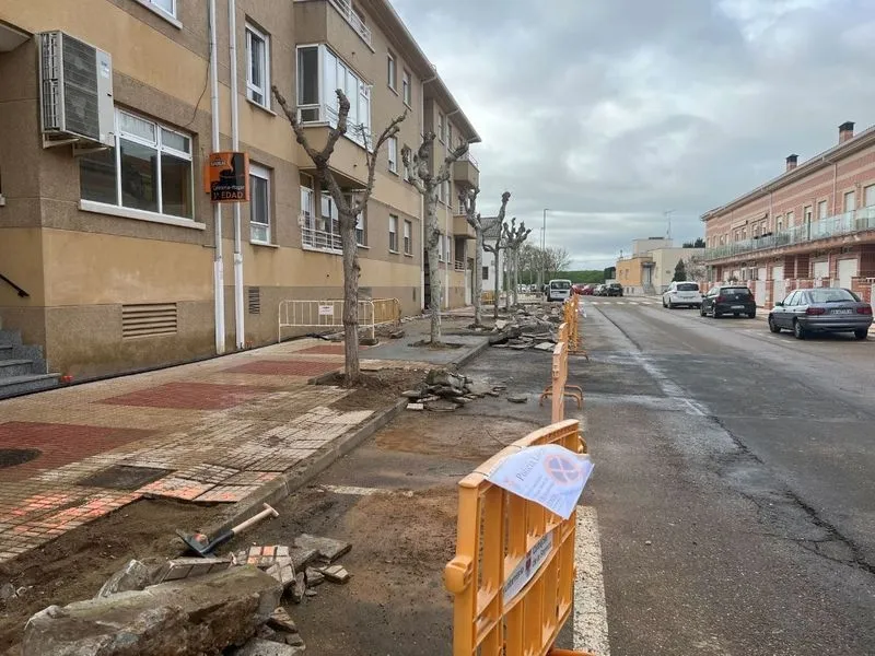 Renovación de la red de agua en varias calles de Carbajosa