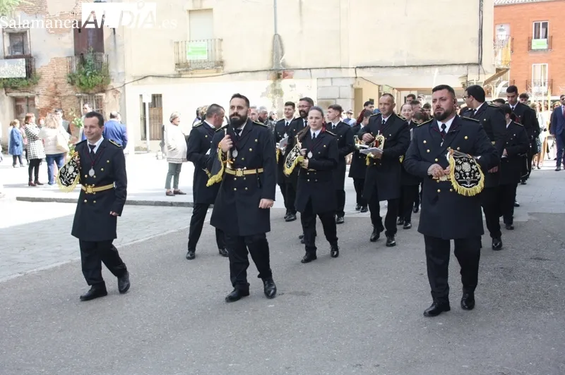 Vecinos y visitantes abarrotaban calles y plazas para vivir la procesión del Domingo de Ramos