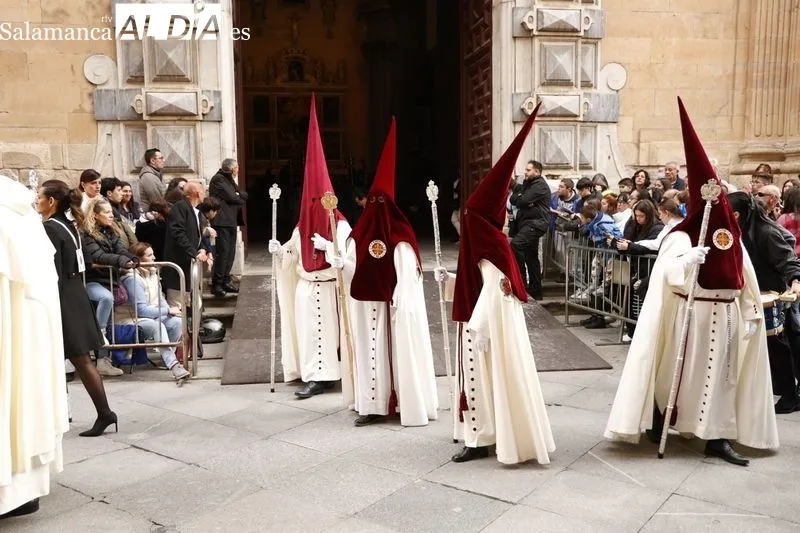 Procesión de la Hermandad de Penitencia de Nuestro Padre Jesús Despojado de Sus Vestiduras. Fotos: David Sañudo.