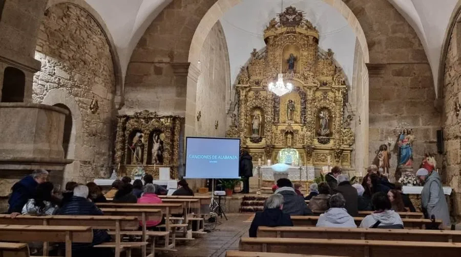 Foto 8 - Seis localidades diferentes albergan las '24 Horas para el Se&ntilde;or' del Arciprestazgo de Arga&ntilde;&aacute;n