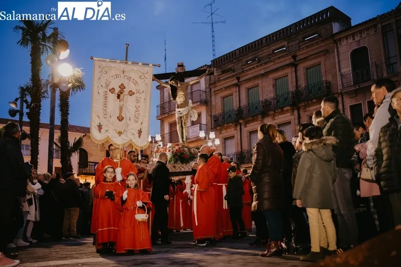 Foto 16 - Procesi&oacute;n del Santo Entierro en Alba de Tormes