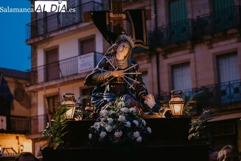 Foto 11 - Procesi&oacute;n del Santo Entierro en Alba de Tormes