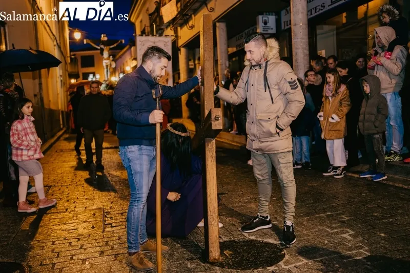 Foto 4 - Procesi&oacute;n del Santo Entierro en Alba de Tormes