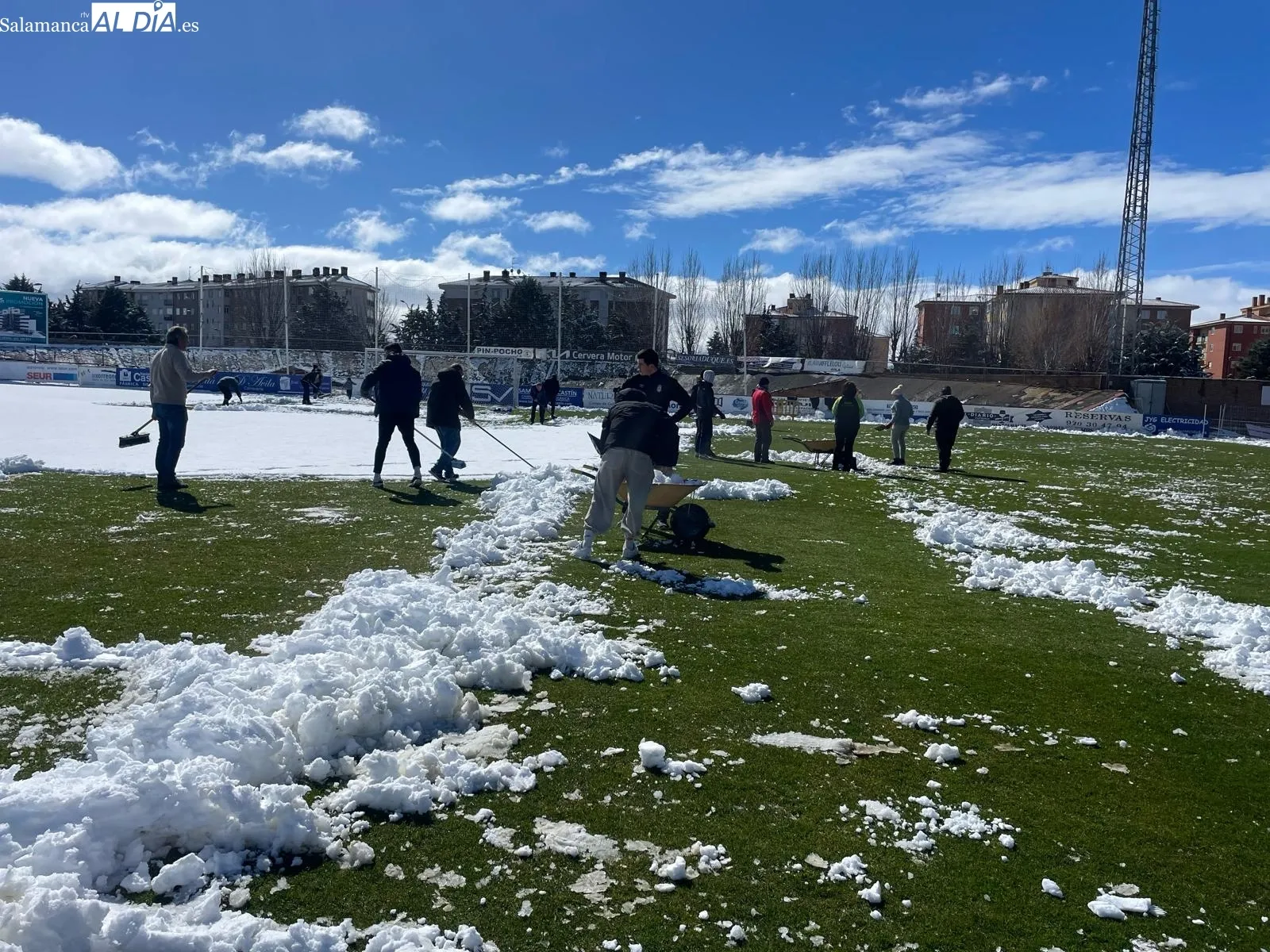Aspecto del Adolfo Suárez por la nieve caída en Ávila / Fotos: SALAMANCArtv AL DÍA