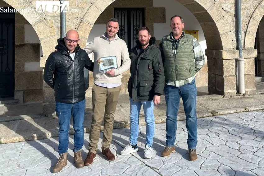 Despedida en Barruecopardo al sargento de la Guardia Civil Manuel Díez Núñez