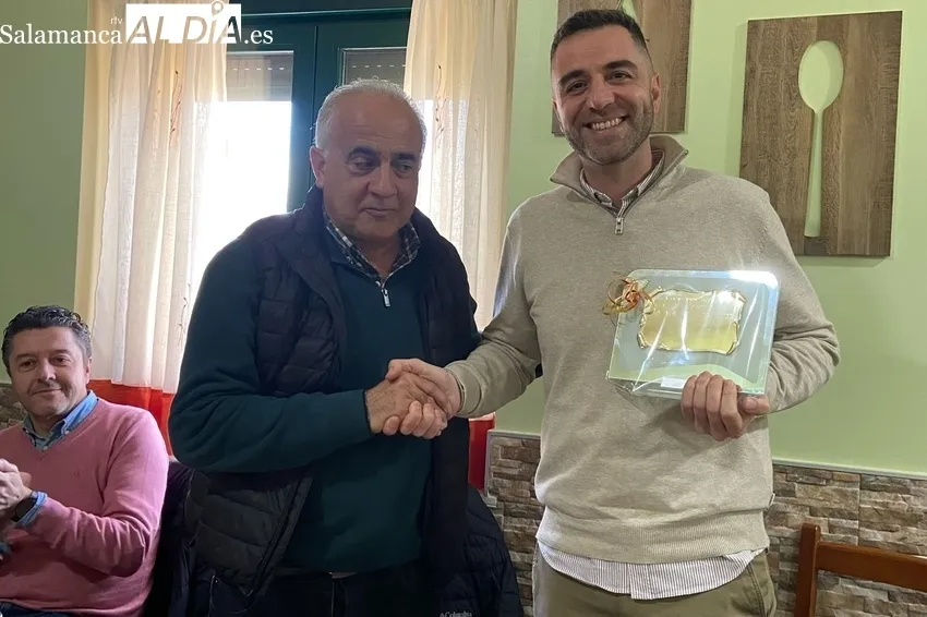 Despedida en Barruecopardo al sargento de la Guardia Civil Manuel Díez Núñez
