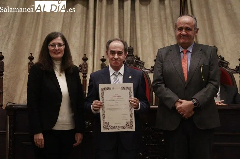 La USAL entrega los premios María de Maeztu y Gloria Begué | FOTOS: Raúl Riesgo 