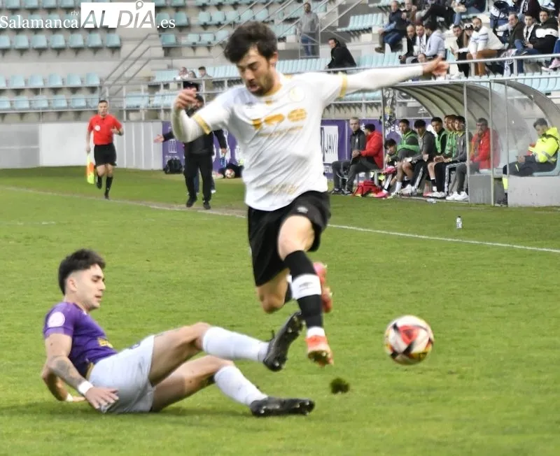 Foto 17 - Javi Navas es el rey de La Nueva Balastera y le da la victoria al Salamanca UDS contra el Cristo Atl&eacute;tico (0-1)