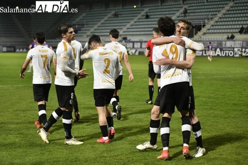 Foto 9 - Javi Navas es el rey de La Nueva Balastera y le da la victoria al Salamanca UDS contra el Cristo Atl&eacute;tico (0-1)