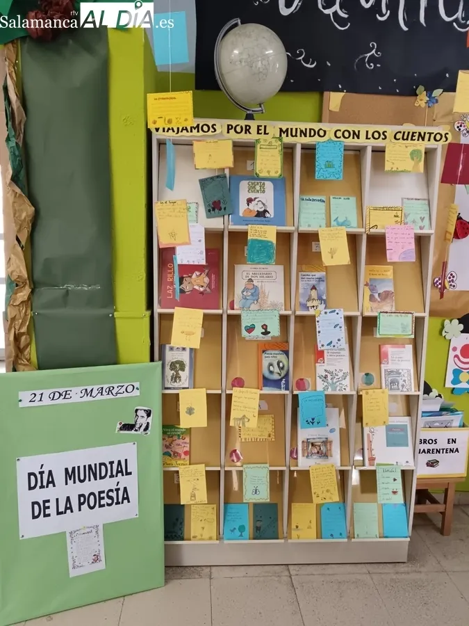 Recital de poemas en el CEIP Manuel Moreno Blanco con motivo del Día Mundial de la Poesía  