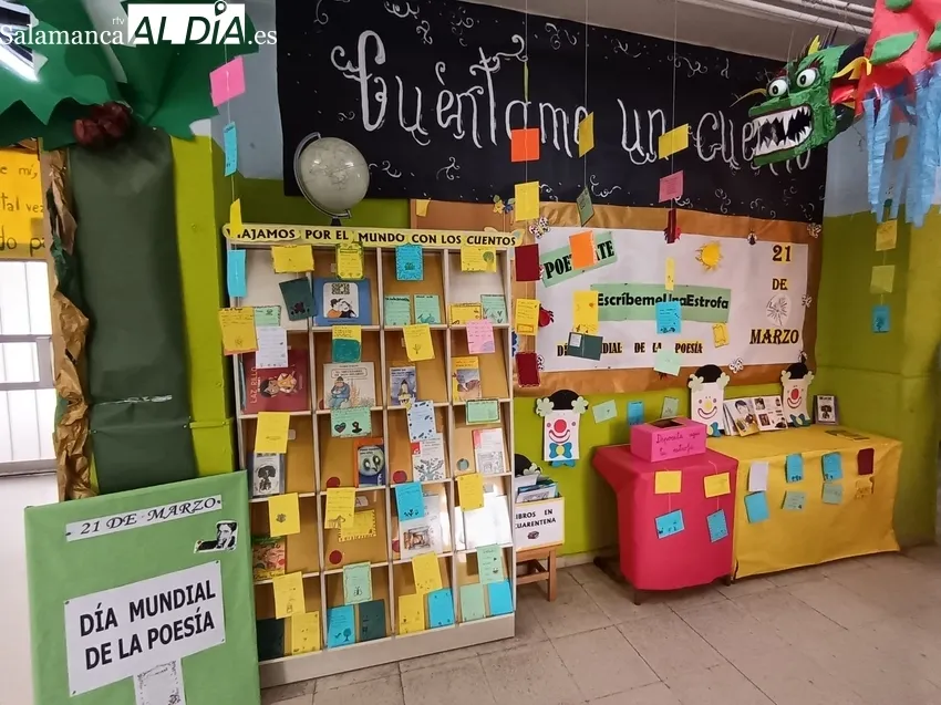 Recital de poemas en el CEIP Manuel Moreno Blanco con motivo del Día Mundial de la Poesía  