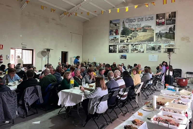 Hasta 81 comensales se metieron entre pecho y espalda un cocido con 9 sacramentos  
