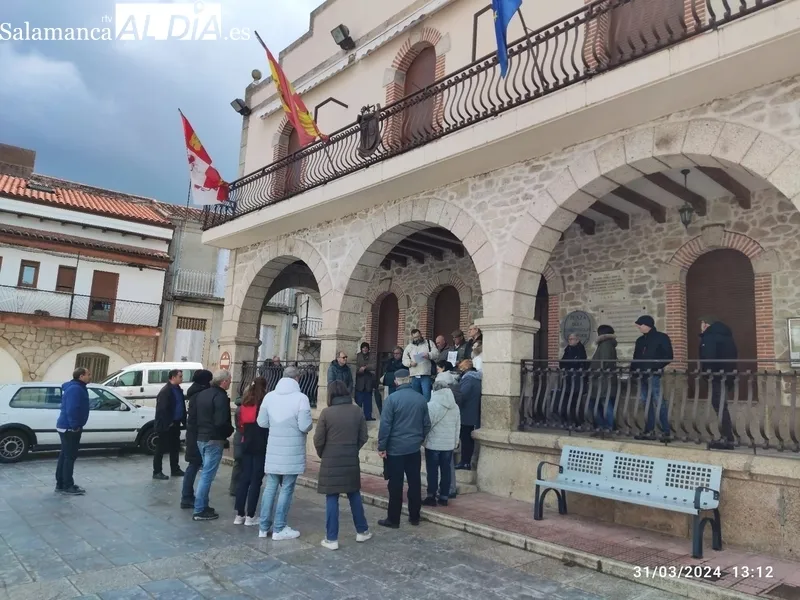Lectura del Manifiesto en Villarino de los Aires