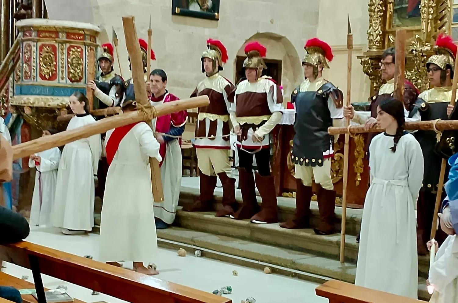 El Via Crucis de Villoruela se vivía en la iglesia parroquial. Basilio Sánchez