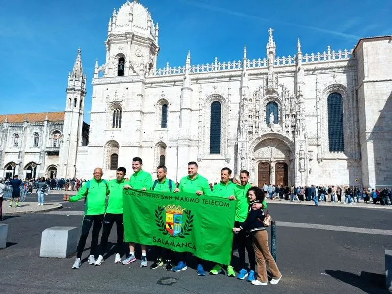 Miembros del Club De Running San Máximo Telecom en la media maratón de Lisboa