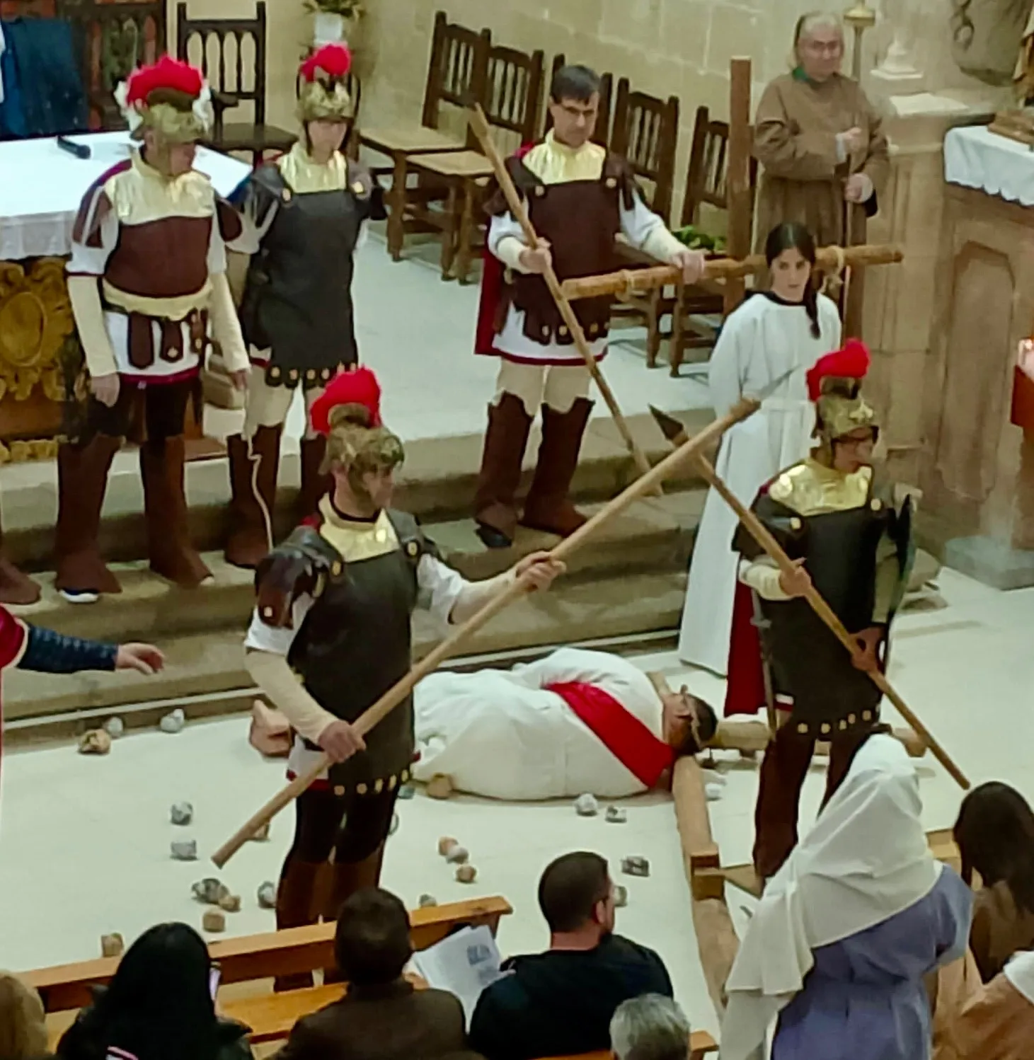 El Via Crucis de Villoruela se vivía en la iglesia parroquial. Basilio Sánchez