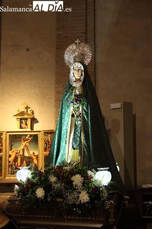 Foto 13 - Simb&oacute;lica procesi&oacute;n de la Virgen de la Esperanza y San Juan Evangelista
