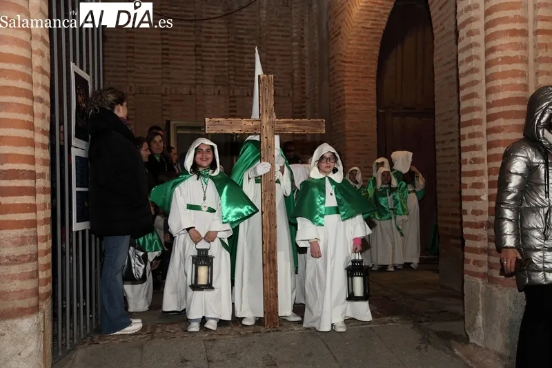 Foto 11 - Simb&oacute;lica procesi&oacute;n de la Virgen de la Esperanza y San Juan Evangelista