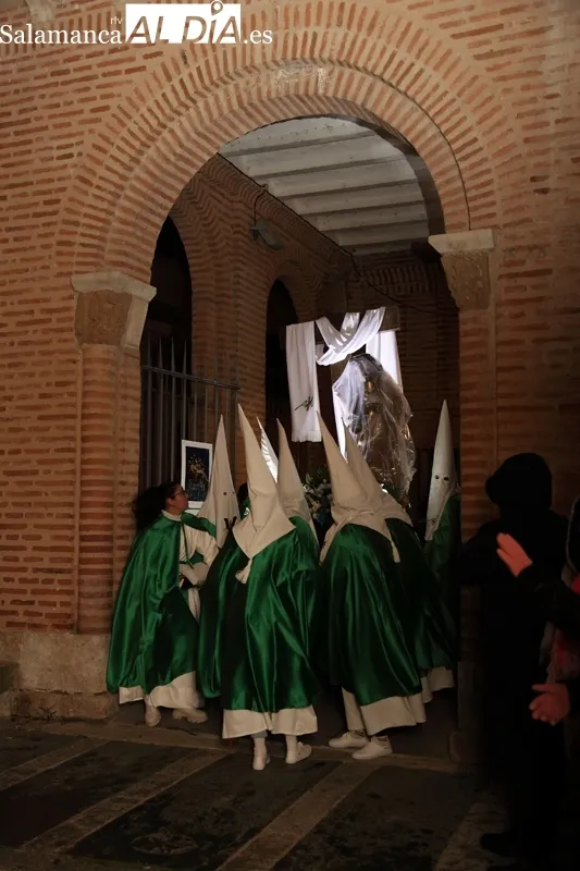 Foto 8 - Simb&oacute;lica procesi&oacute;n de la Virgen de la Esperanza y San Juan Evangelista