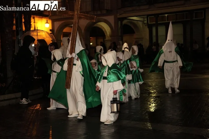 Foto 7 - Simb&oacute;lica procesi&oacute;n de la Virgen de la Esperanza y San Juan Evangelista