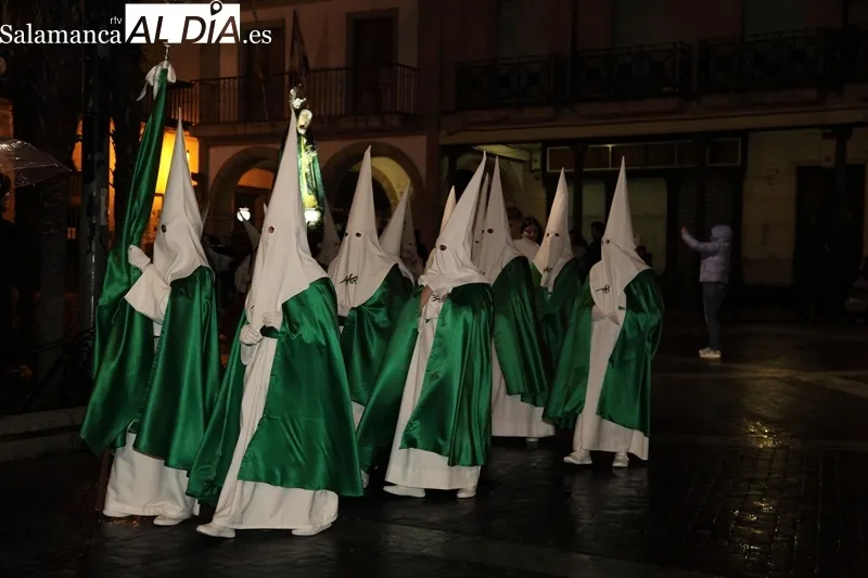 Foto 6 - Simb&oacute;lica procesi&oacute;n de la Virgen de la Esperanza y San Juan Evangelista