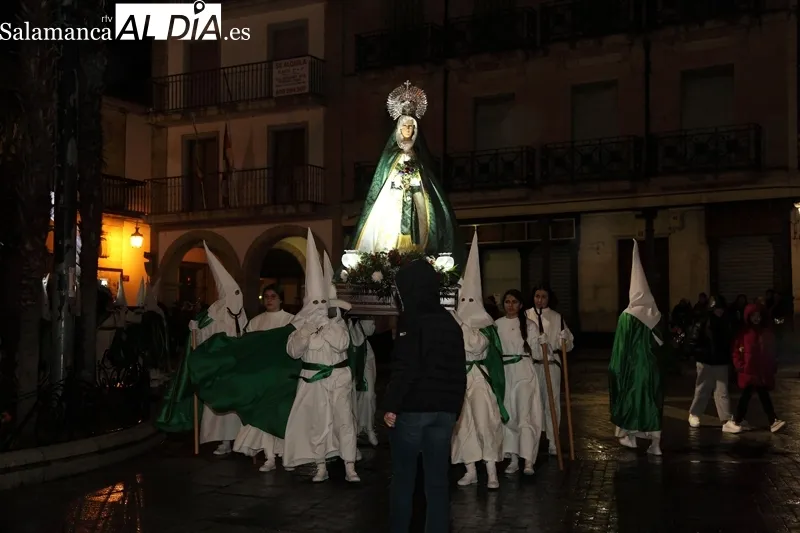 Foto 5 - Simb&oacute;lica procesi&oacute;n de la Virgen de la Esperanza y San Juan Evangelista