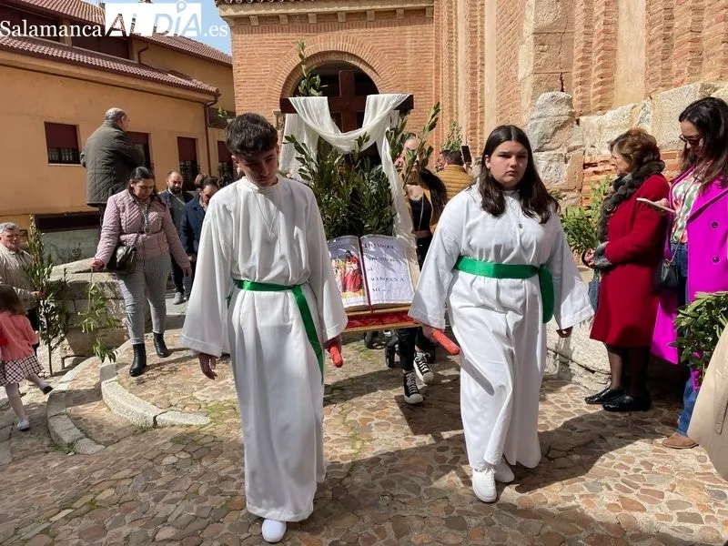 Foto 14 - Bendici&oacute;n y procesi&oacute;n del Domingo de Ramos en Alba de Tormes